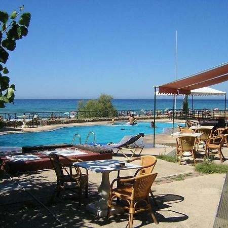 Seafront Calista Beach House With Garden Glifada Dış mekan fotoğraf