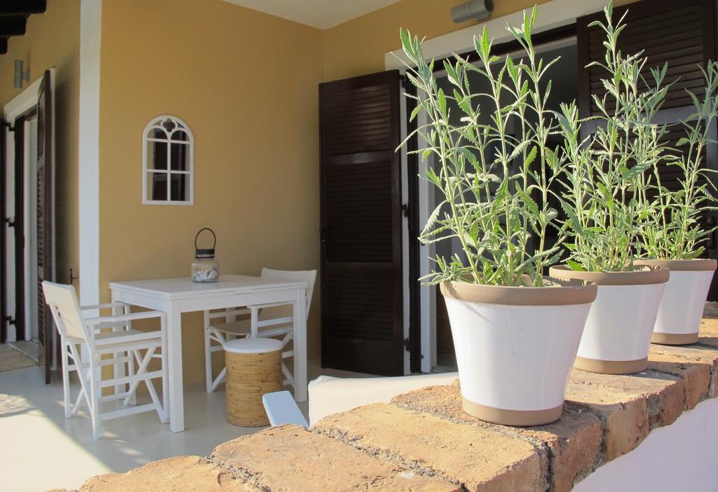 Seafront Calista Beach House With Garden Glifada Dış mekan fotoğraf