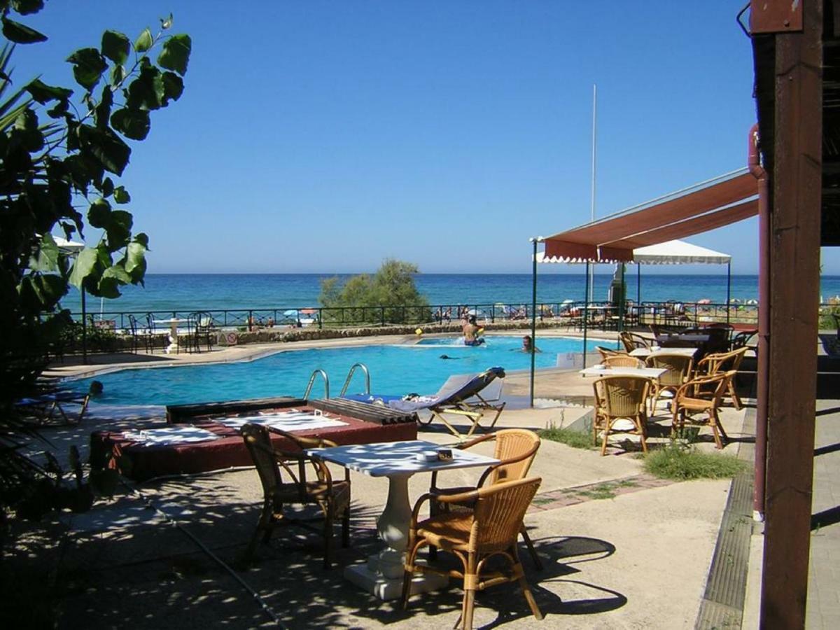 Seafront Calista Beach House With Garden Glifada Dış mekan fotoğraf